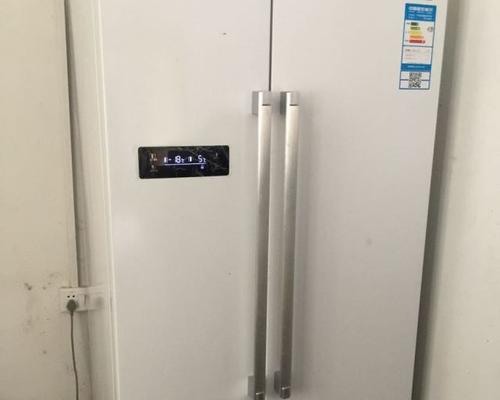 老式冰柜排水管的安装方法与注意事项（解决老式冰柜排水问题）
