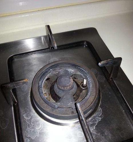 华帝燃气灶打不着火的原因与解决方法（保证燃气灶正常使用）