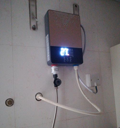 即热式电热水器（现代化生活不可或缺的必备家电）