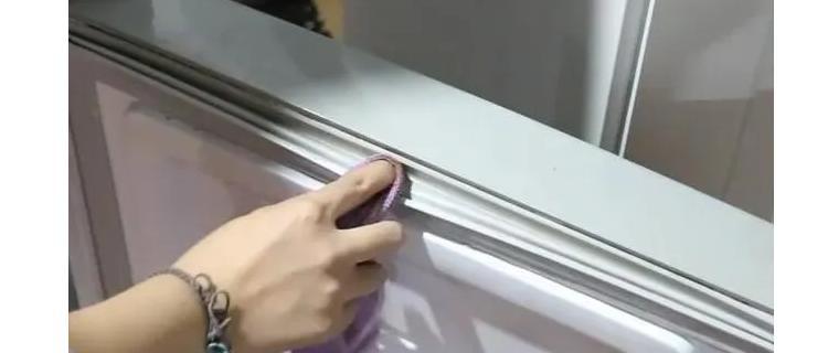 冰箱门封条掉了怎么办？解决方法全攻略