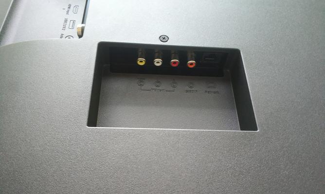 电脑显示器出现横线问题的解决方法（如何修复电脑显示器上的横线问题）