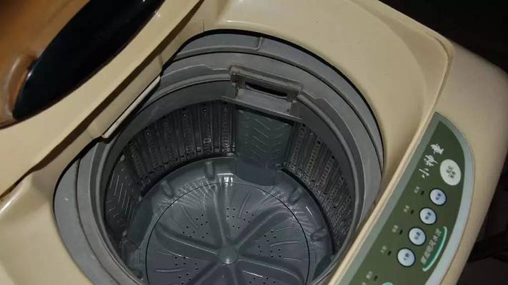 洗衣机线路进水了，怎么回事（探究洗衣机进水故障的原因和解决方法）