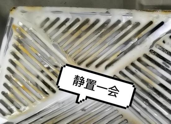 以威能油烟机清洗剂，让厨房油烟无忧（清洁高效）