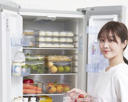 以美的202冰柜收纳方法，让空间更有序（充分利用冰柜空间）