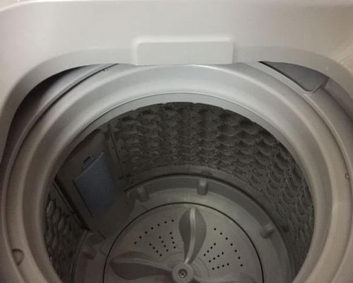 洗衣机显示正常但不工作的故障解决方法（探索洗衣机显示正常但无法正常洗涤的原因与解决方案）