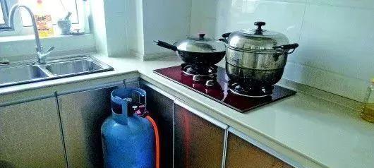 天然气热水器（天然气热水器的工作原理）