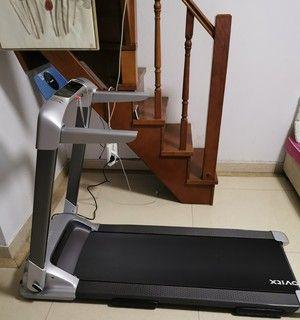 跑步机异响问题解决方法（如何消除跑步机上的异响）