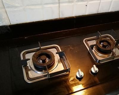 燃气灶不通气怎么办（解决燃气灶通气问题的实用方法）
