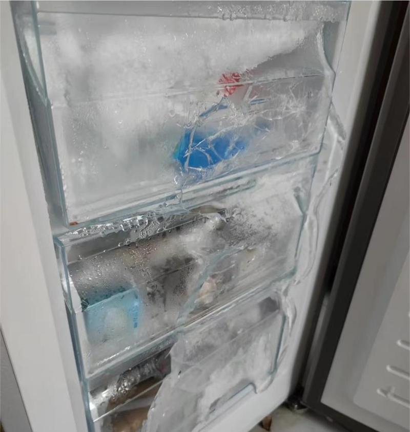 冰箱保鲜中缺水怎么办（解决冰箱保鲜问题的方法及注意事项）