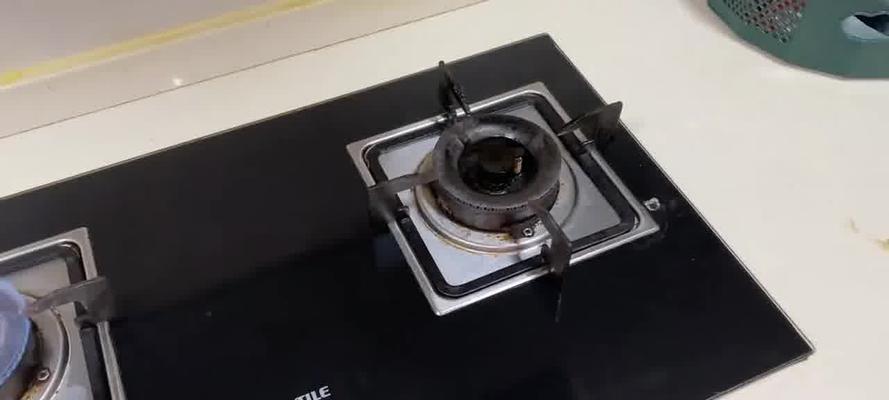 探讨燃气灶不打火无火花的原因及解决方法（燃气灶点火故障的常见原因及应对措施）