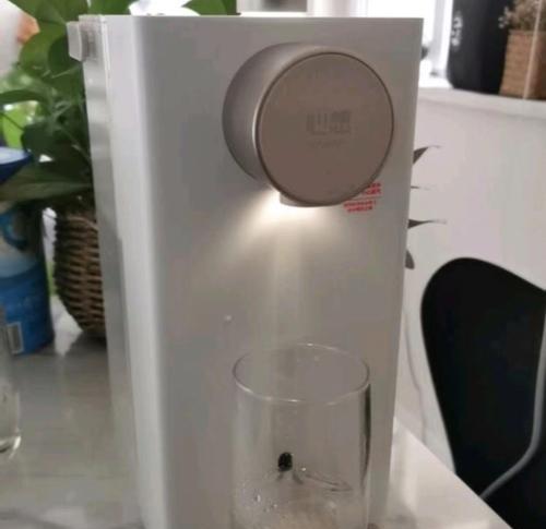 饮水机接水不加热的处理方法（快速解决饮水机接水不加热的问题）