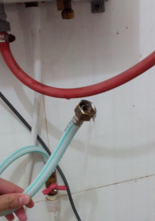 热水器过滤棒漏水怎么回事？如何快速解决？