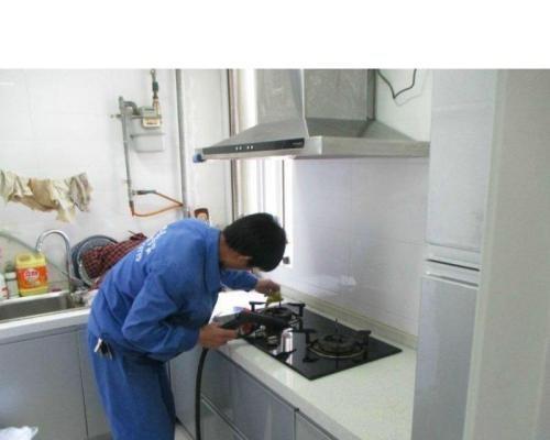 油烟机清洗不伤油漆的方法是什么？