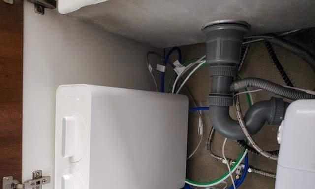 净水器水盒漏水怎么修？快速解决方法是什么？