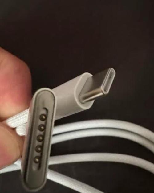 苹果保护套内充电线的正确名称是什么？
