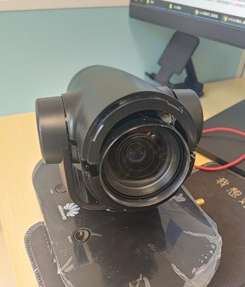 华为手机后置摄像头黑屏问题如何解决？需要更换配件吗？