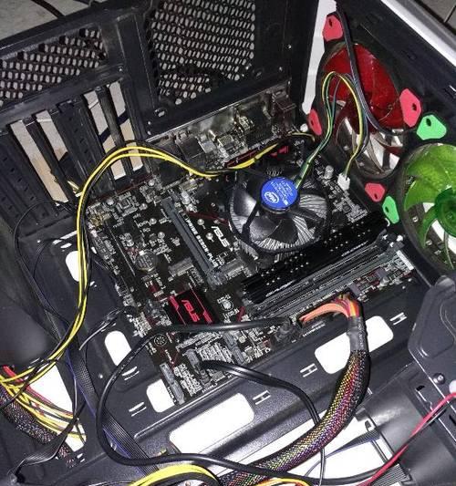 电脑主机CPU亮红灯无法开机的解决方法是什么？
