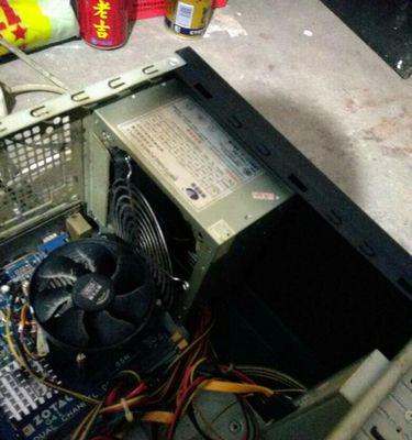 电脑主机CPU亮红灯无法开机的解决方法是什么？