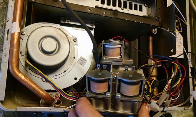 散热器的正确使用方法是什么？维修师傅有哪些建议？