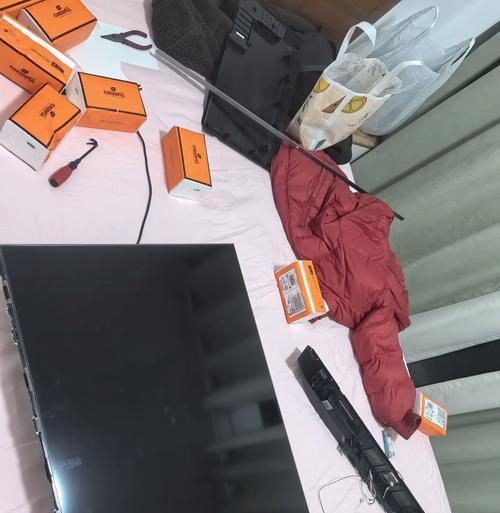 电视屏幕放在桌上不亮的原因是什么？如何排查故障？