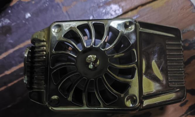 水冷背夹散热器拆卸方法是什么？拆卸过程中应注意什么？