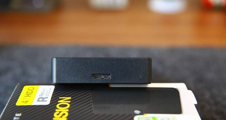 新锐品移动硬盘怎么样？性能特点和使用体验如何？